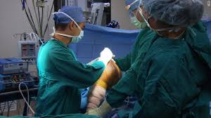 Замена коленного сустава в Израиле. Эндопротезирование коленного сустава за рубежом в Tel Aviv CLINIC. Операции, отзывы и цены